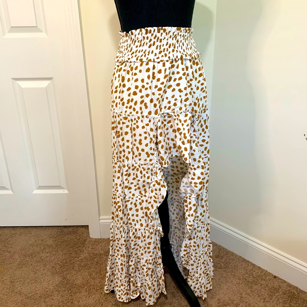 Maxi skirt with slit in front